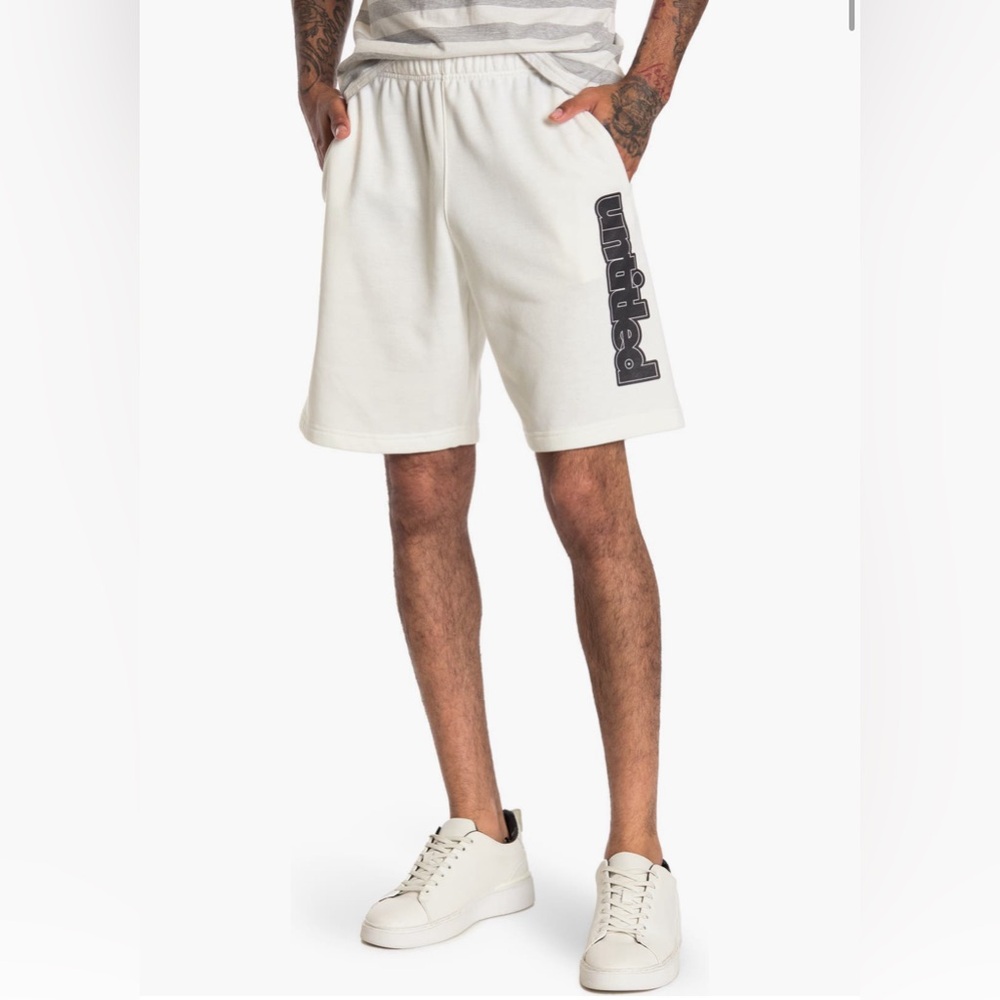 NWOT Designs Untitled Mens Large White Logo
Knit Casual Shorts - Sz L